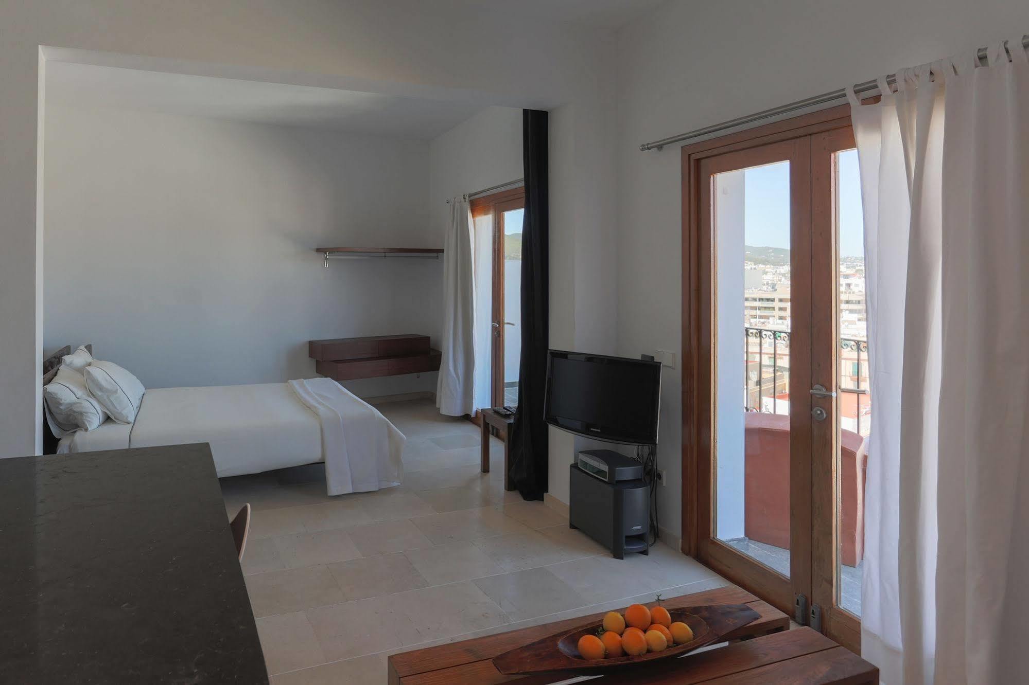 Apartamentos Xereca -Dalt Vila- Loft Ибица Экстерьер фото