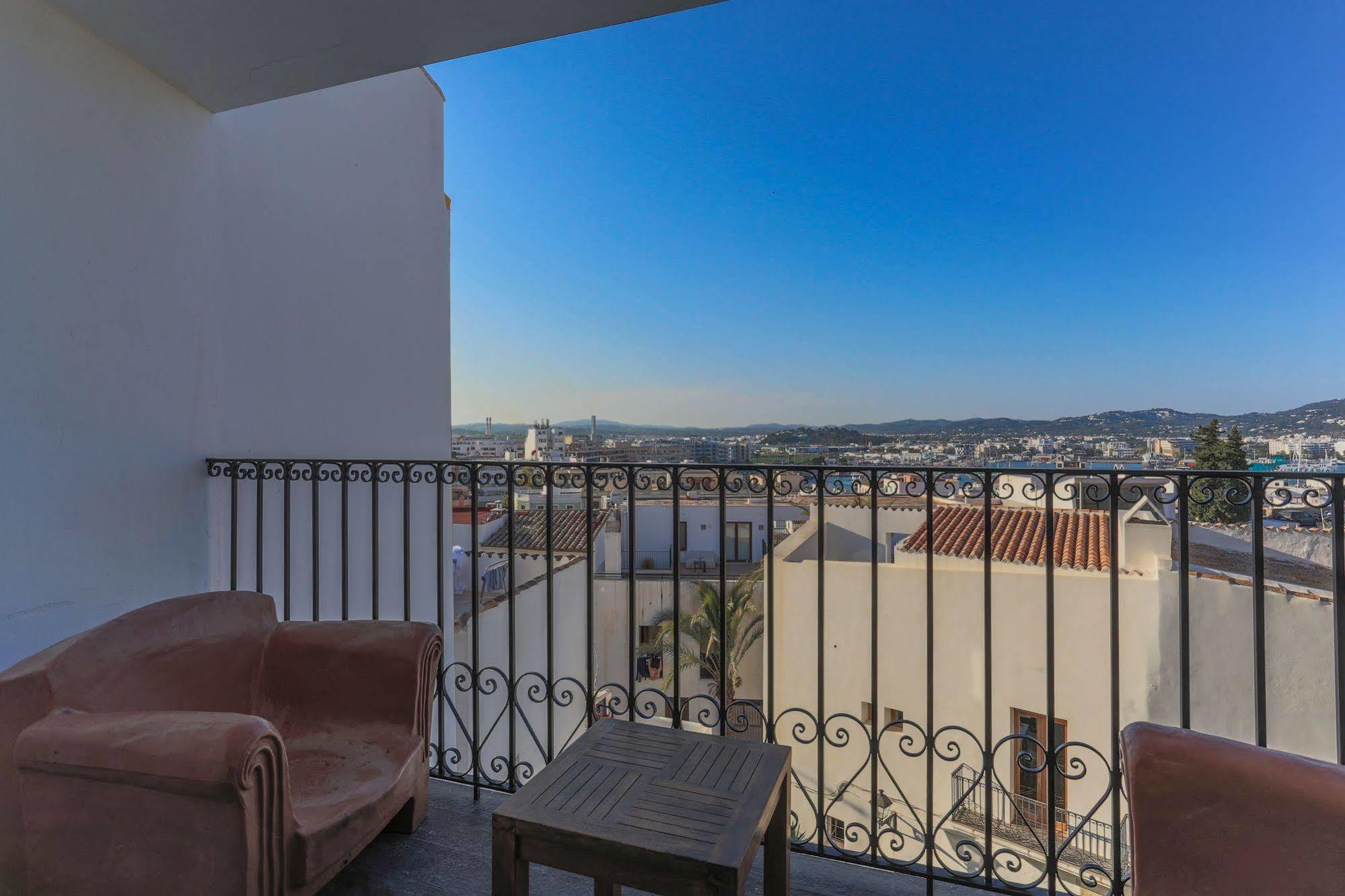 Apartamentos Xereca -Dalt Vila- Loft Ибица Экстерьер фото