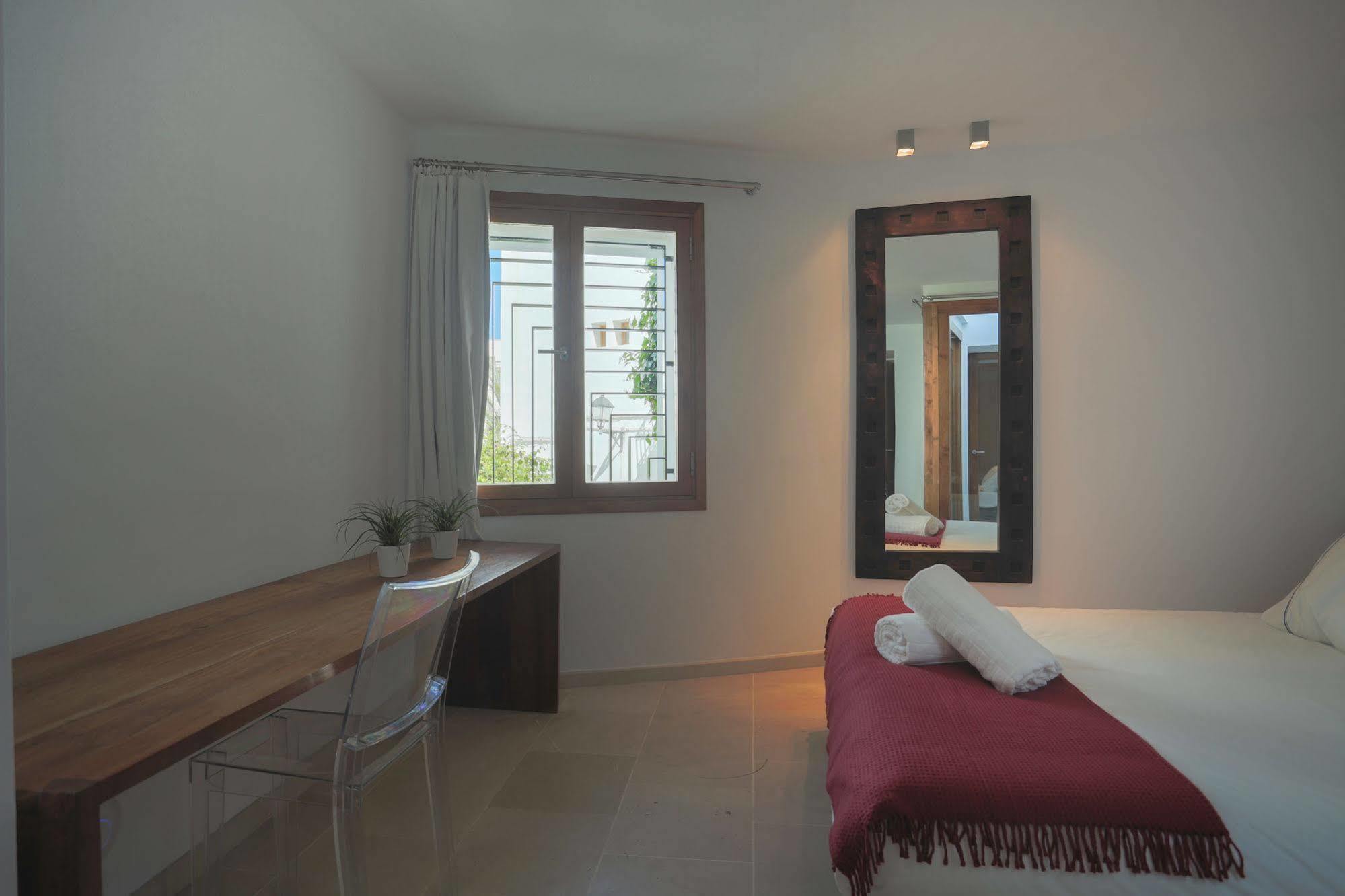Apartamentos Xereca -Dalt Vila- Loft Ибица Экстерьер фото